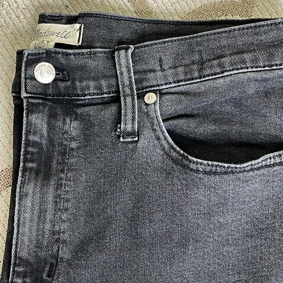 Madewell The High-Rise Slim Crop Boyjean raw hems washed black jeans - Picture 15 of 15